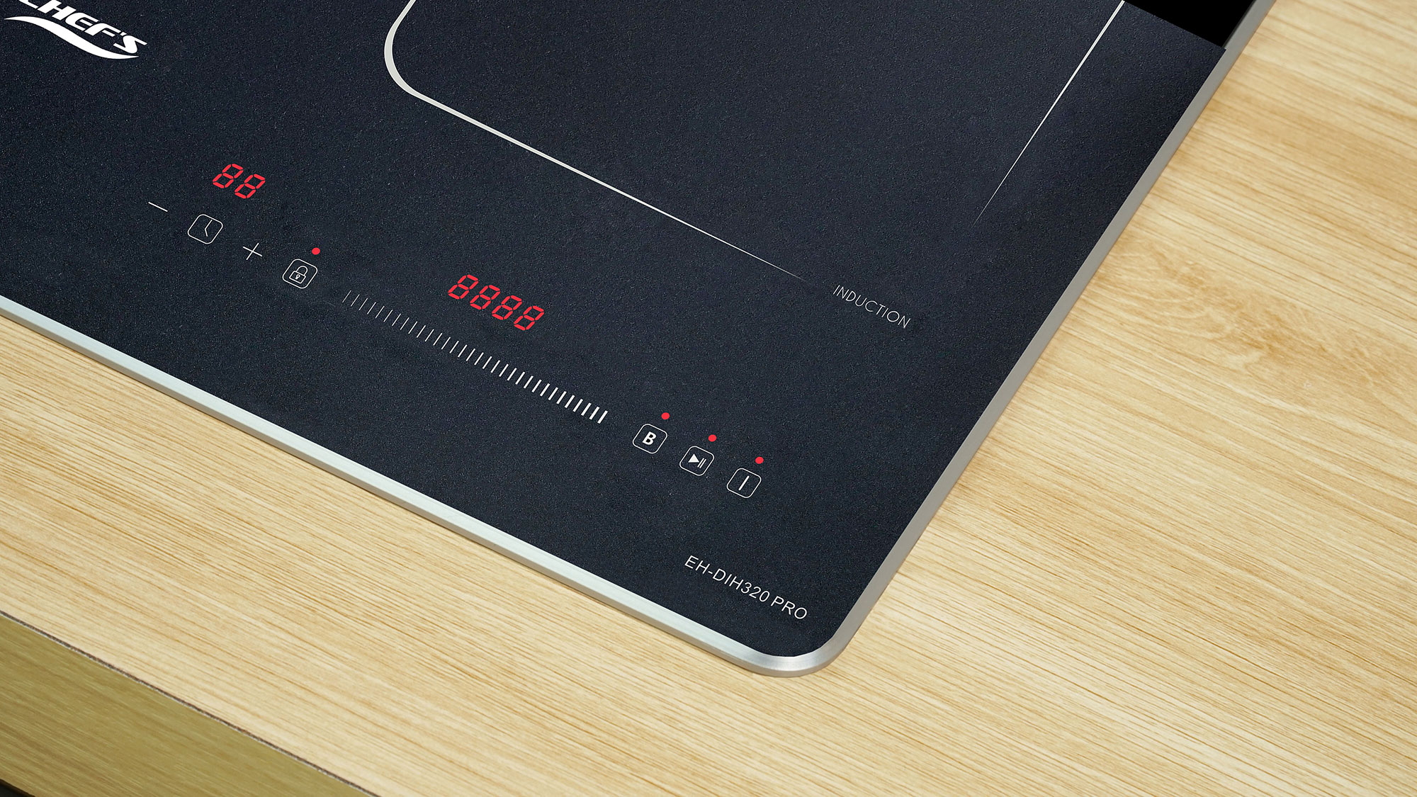 Bảng điều khiển hiện đại tr&ecirc;n bếp từ Chef's EH-DIH320 PRO