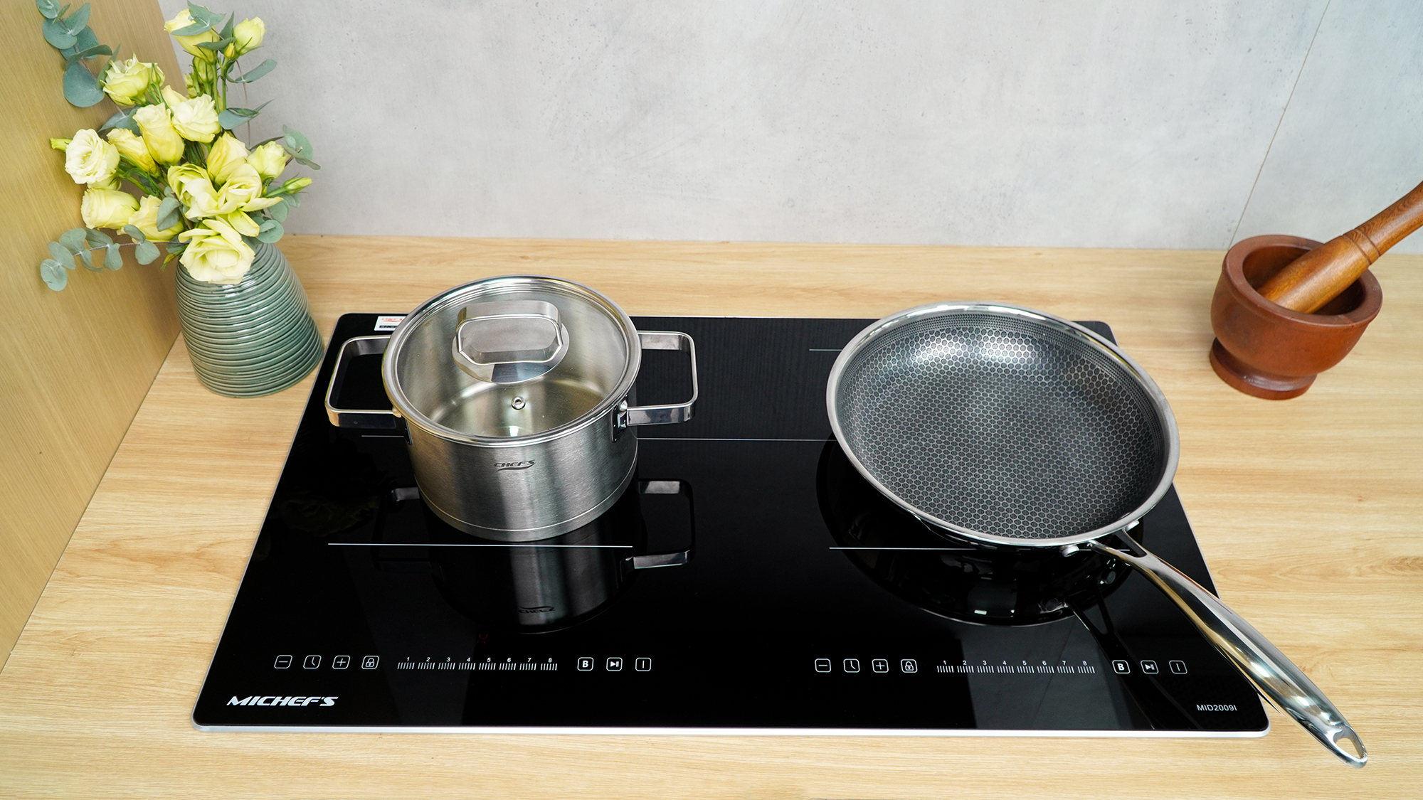 Bếp từ đôi MID2009I bo viền nhôm 4 cạnh