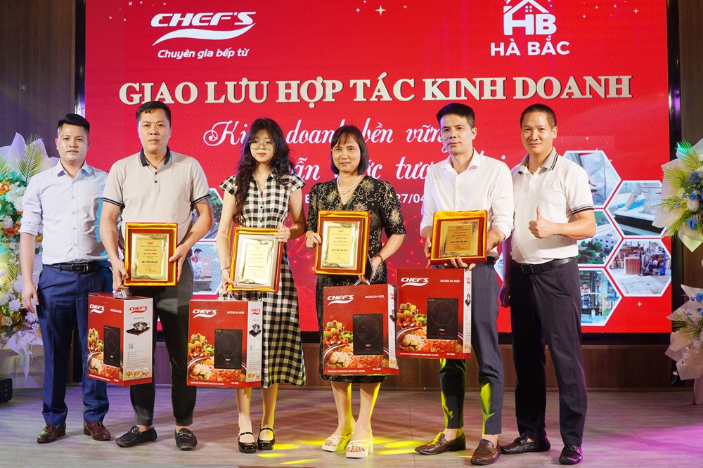 Tri ân quà tặng tới các đại lý đối tác Chefs