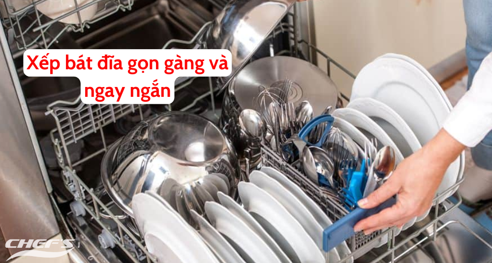 cách xếp bát đĩa vào máy rửa bát