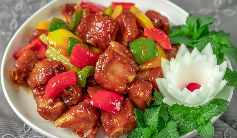 Cùng bố trổ tài làm sườn xào chua ngọt nhân ngày mùng 8/3