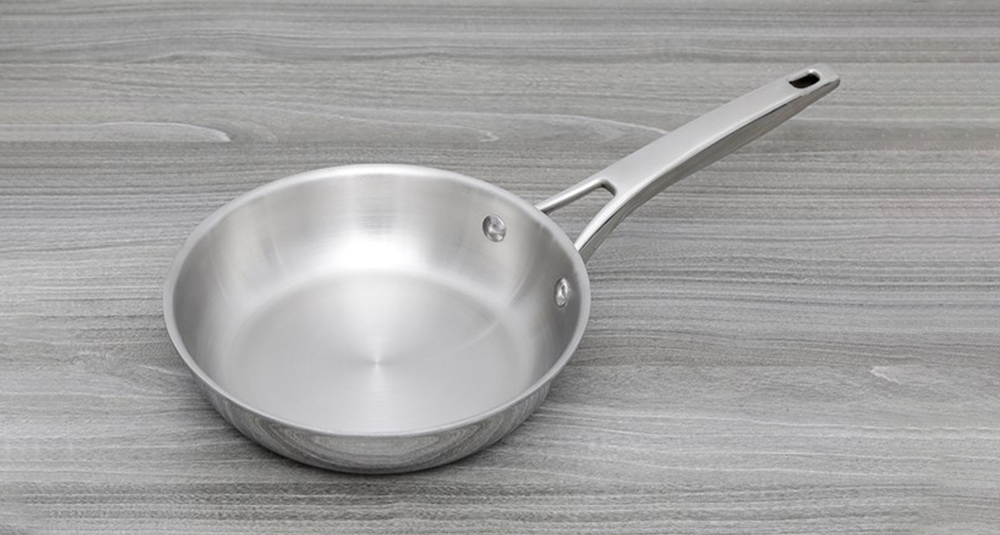 Nồi/ Chảo inox: Bền bỉ, an toàn