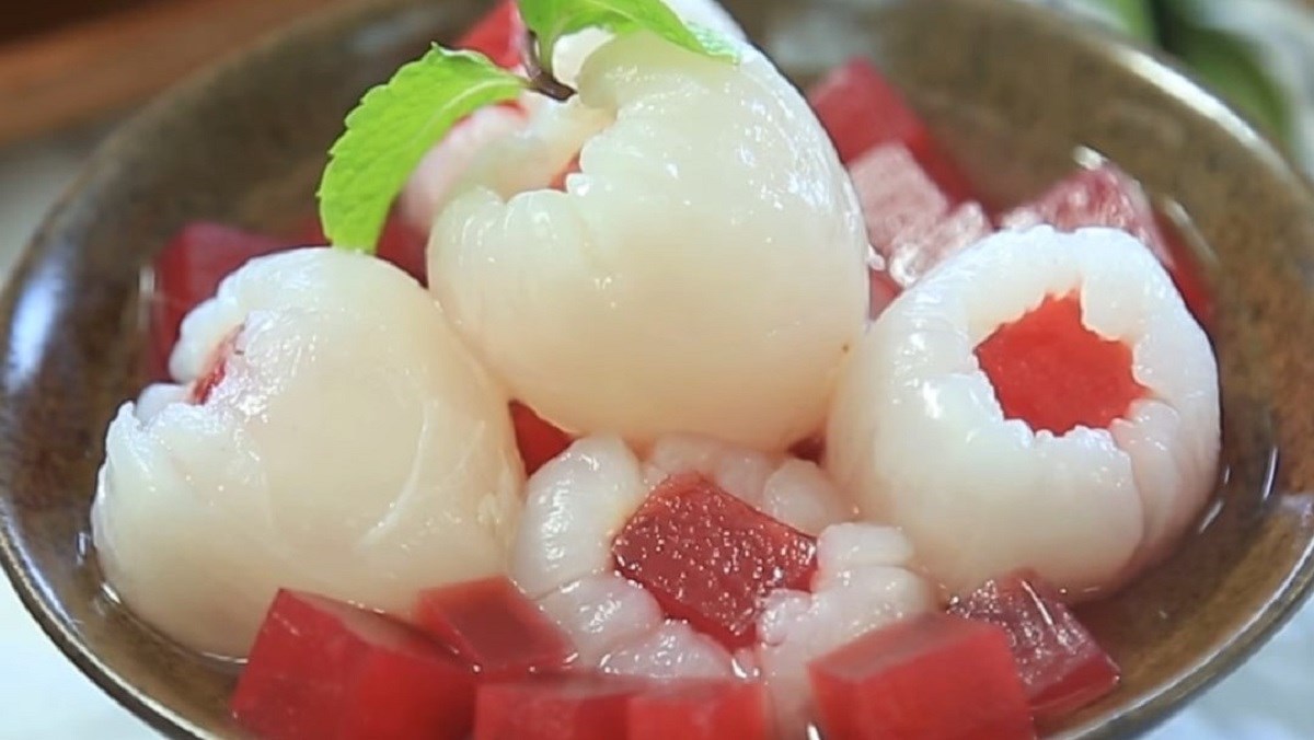 Chè vải thạch rau câu cho mùa hè ngọt mát