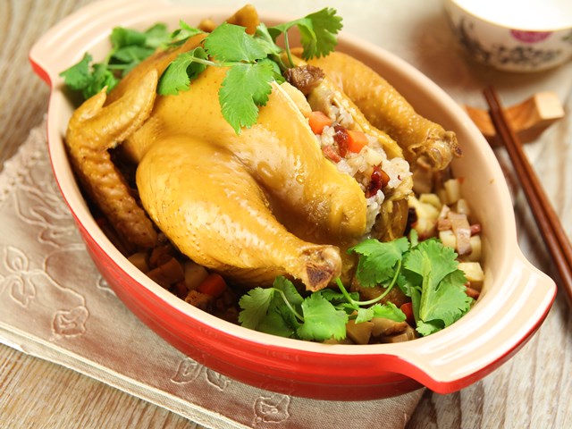 Gà nhồi thập cẩm