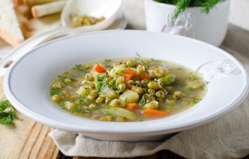 Nấu súp đậu xanh trên bếp từ Chef’s