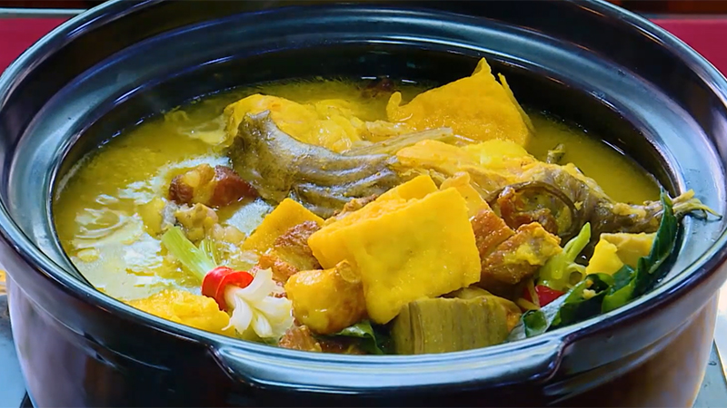 D84 Cá tầm om chuối đậu